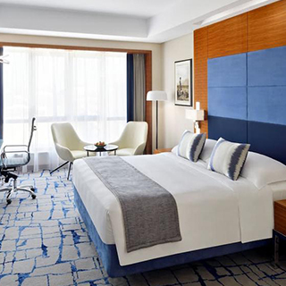 movenpick-hotel-apartments-room 